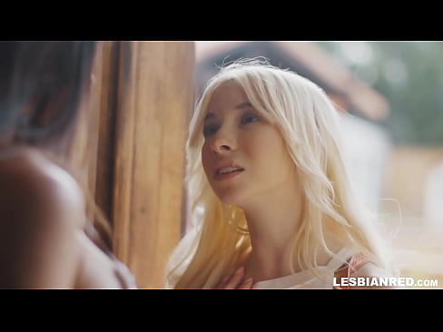 ❤️ Jenta kommer hjem noen måneder senere og ender opp med å spise stemorens fitte ❌ Pornovideo ved no.porn-mz.ru ❌️